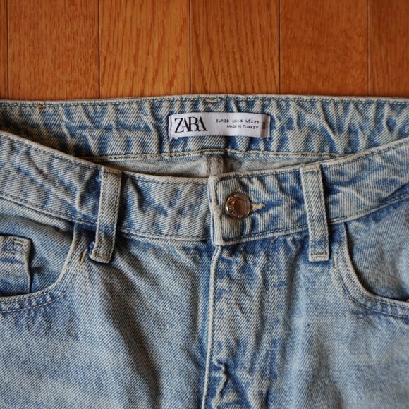 ZARA Distressed Jeans || 4 - Picture 2 of 6